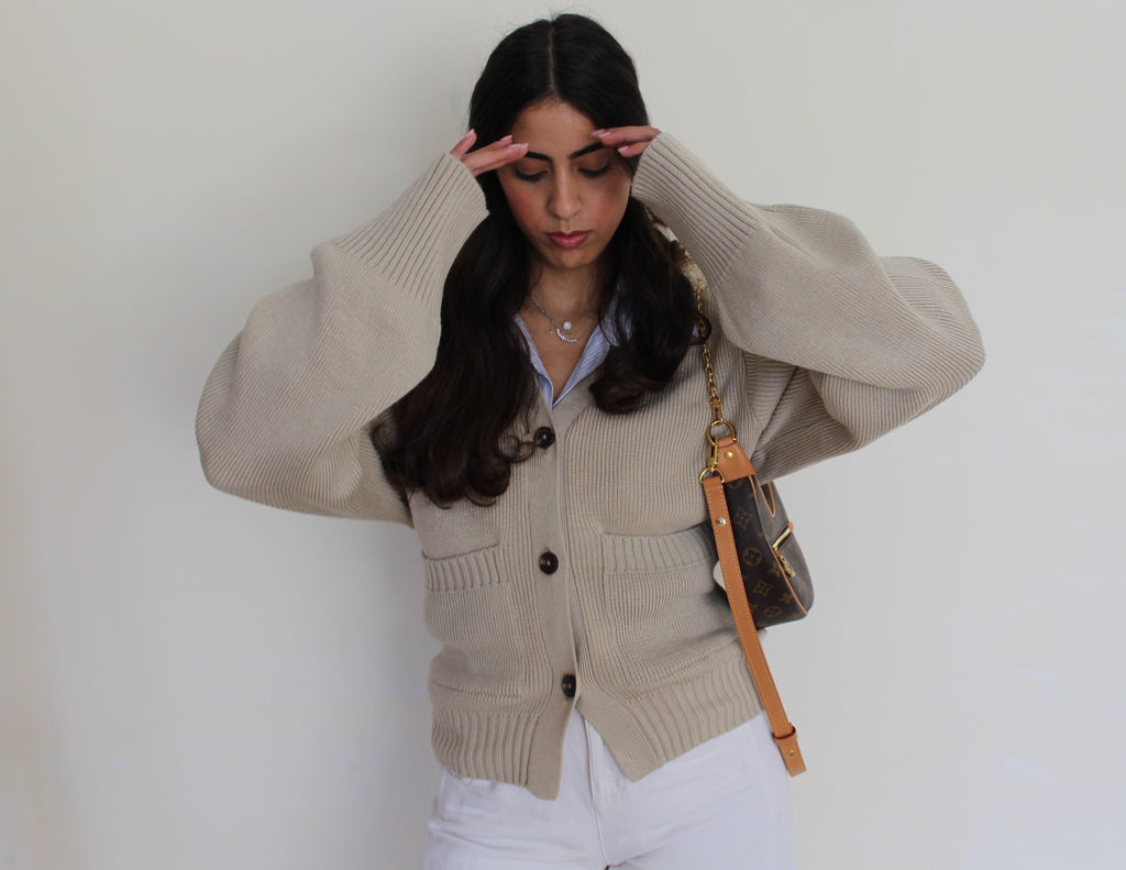 SCULPTED KNIT CARDIGAN IN VANILLA CREAM