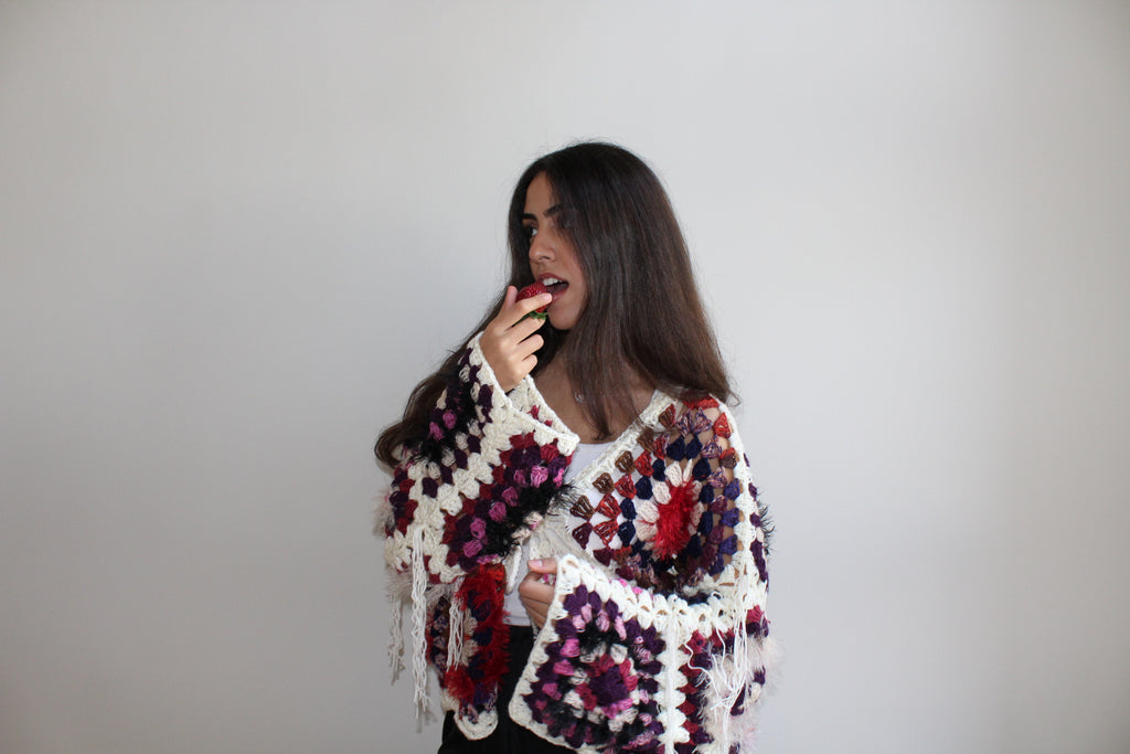 KROCHET KARDIGAN WITH FRINGE DETAILING IN MIXED BERRIES